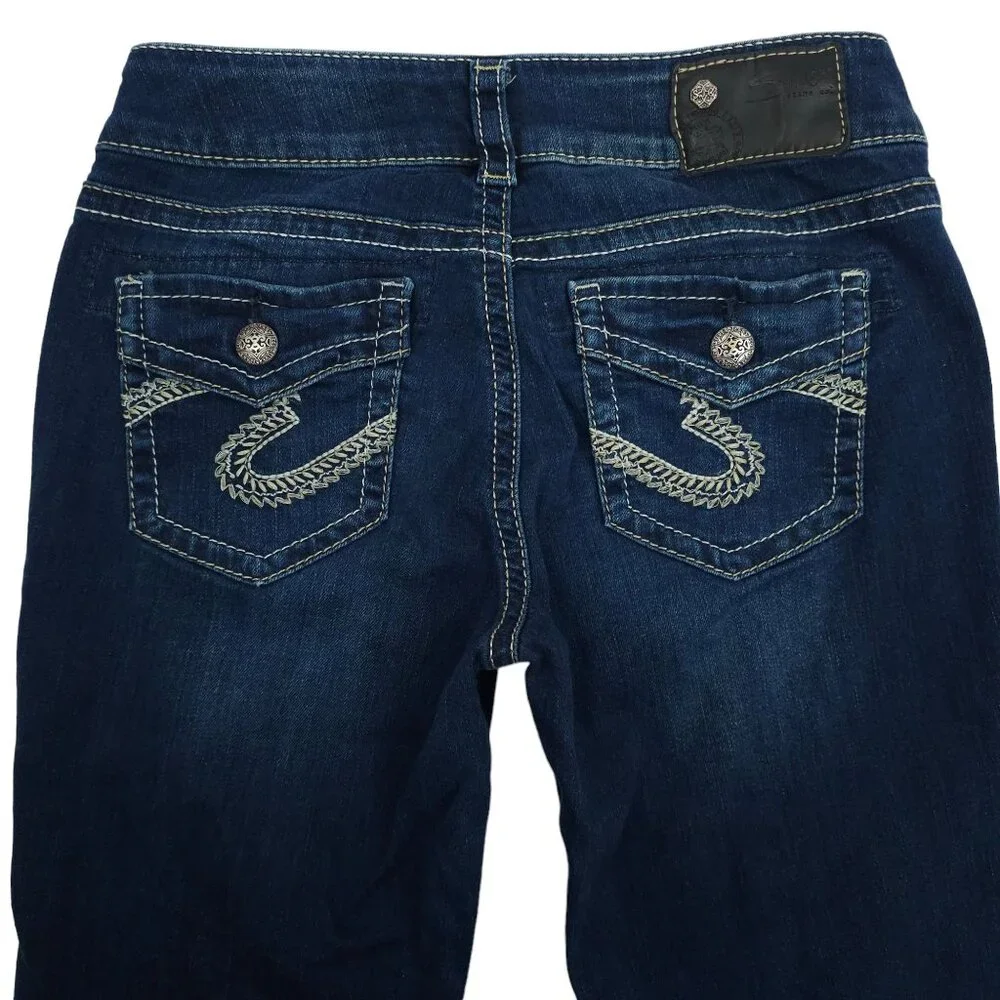 Silver Suki Mid Capri Jeans Size 29 x 22 Dark Wash Mid Rise Stretch Denim Pants